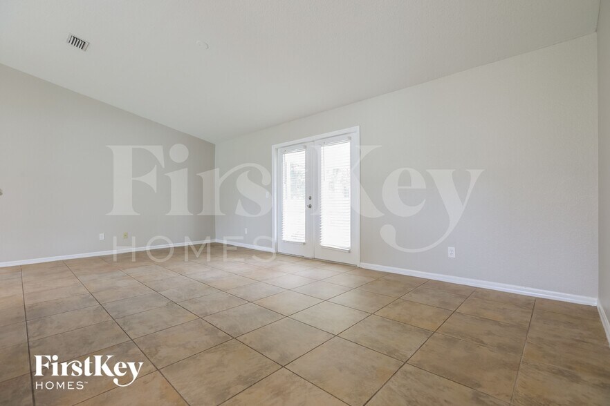 Building Photo - 1618 Purple Ln