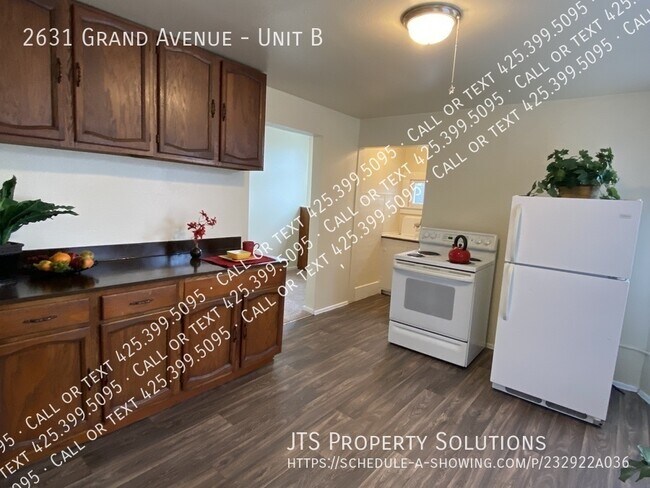 Building Photo - 2631 Grand Ave