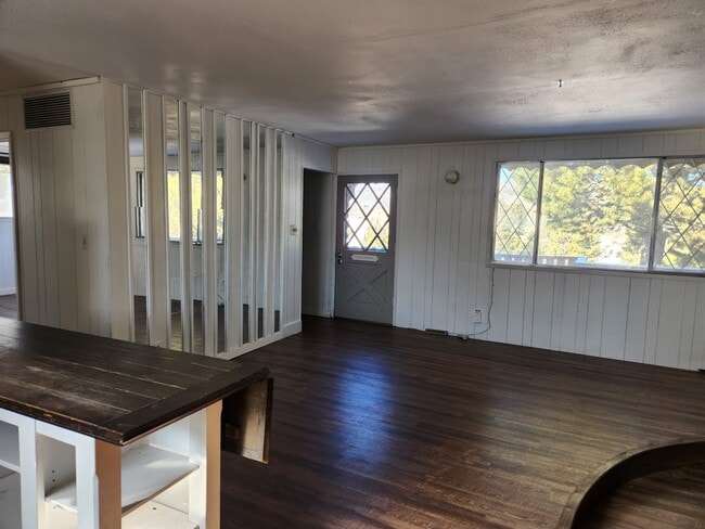 Building Photo - 20 Co Rd 4482