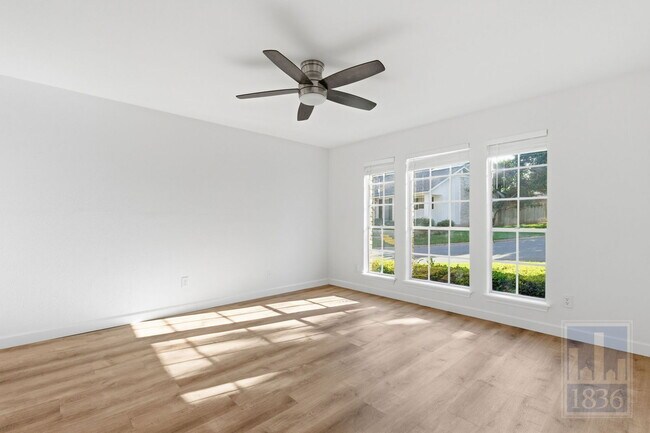 Building Photo - 2009 Sandberg Dr