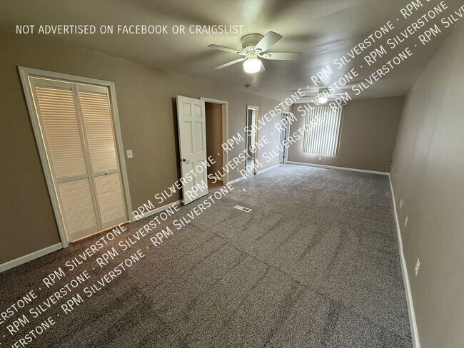 Building Photo - 5283 Rostraver Ct