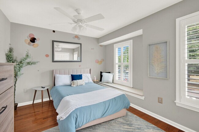 Building Photo - 6346 Chimney Wood Ct