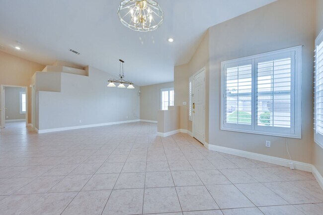 Building Photo - 561 Pacer Terrace