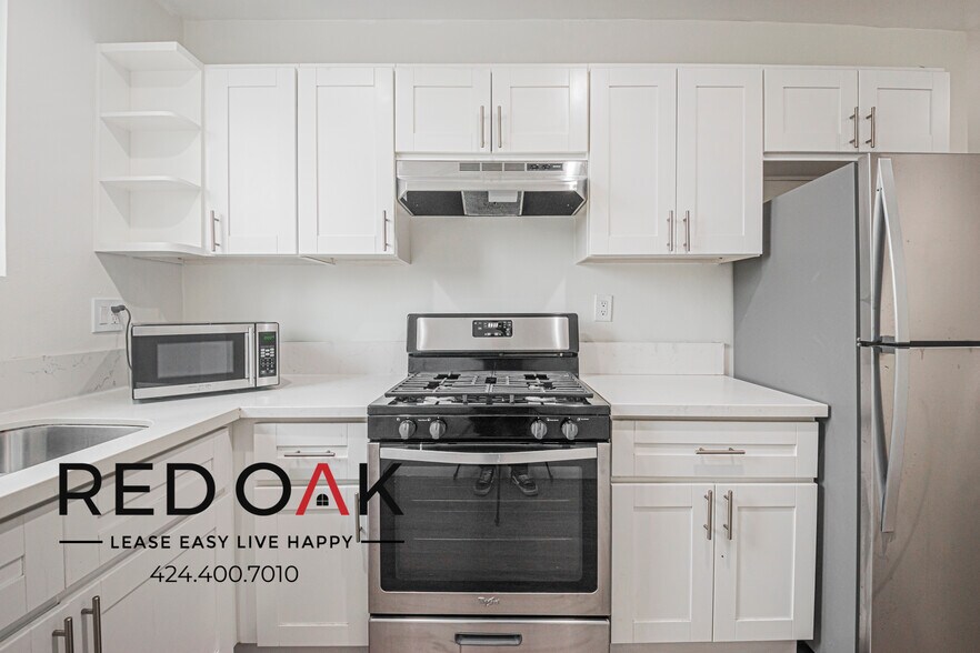 Building Photo - 4070 Venice Blvd.