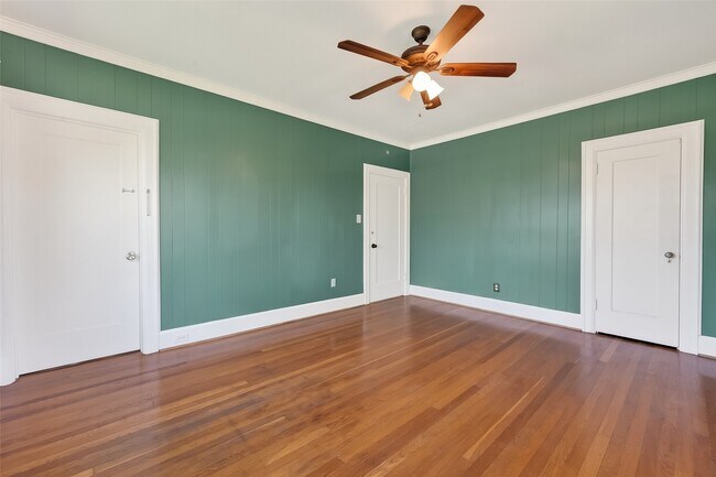 Building Photo - 3410 Austin St