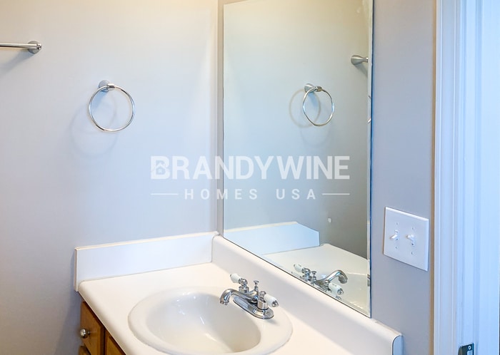 Building Photo - 425 Hannah Dr