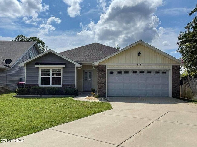 Primary Photo - 245 Woodlawn Ct