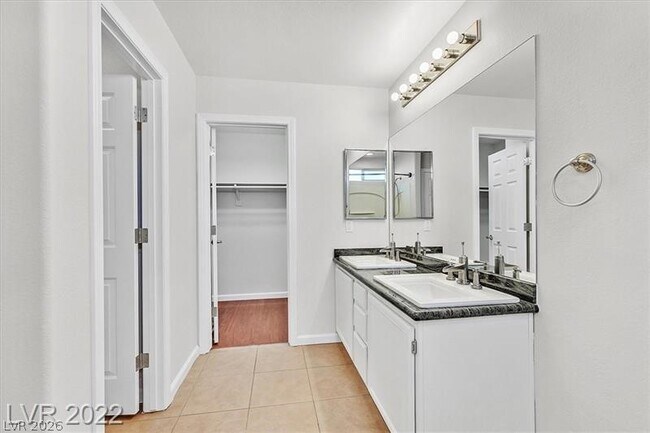 Building Photo - 3221 Fico Ave