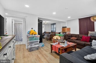 Building Photo - 2136 S Monroe St