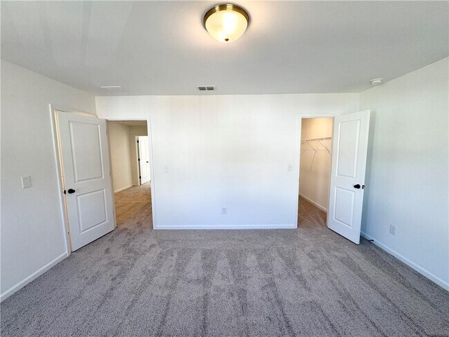 Building Photo - 51 Gresham Ct