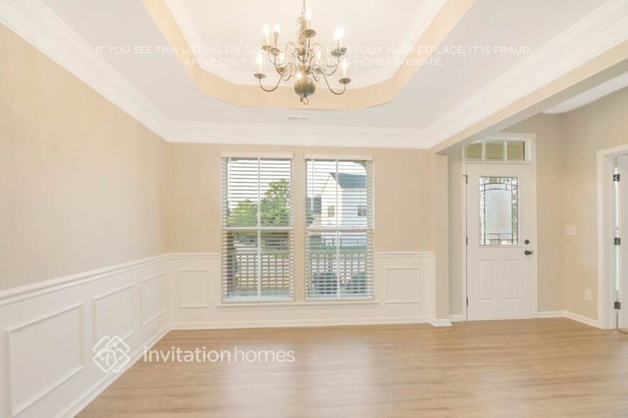 Building Photo - 1012 Crinoline Ln