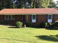 Building Photo - NEW PRICE!! GREAT LOCATION!! RANCH HOME WITH HARDWOODS NEAR DOWNTOWN