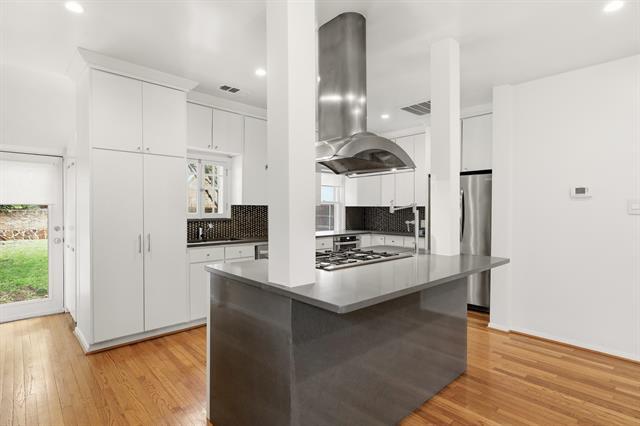Building Photo - 825 Thomasson Dr