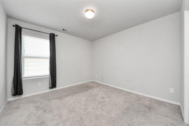 Building Photo - 2643 Ridgeback Dr