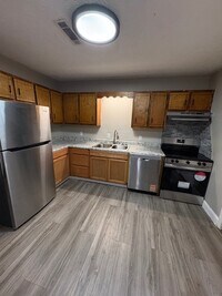 Building Photo - 240 Park Rd SW