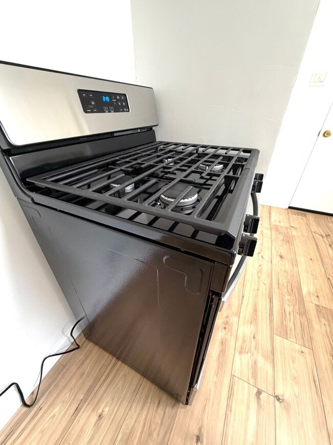 Building Photo - Private & Cozy Detached ADU in South Tahoe Park!