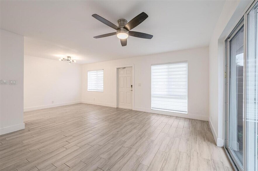 Building Photo - 130 NW 57th St