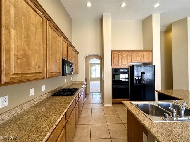 Building Photo - 8686 Bolton Ct