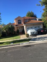Building Photo - 2707 Veteran Ave