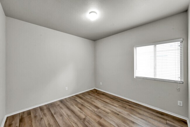 Building Photo - 9594 E Woodmark