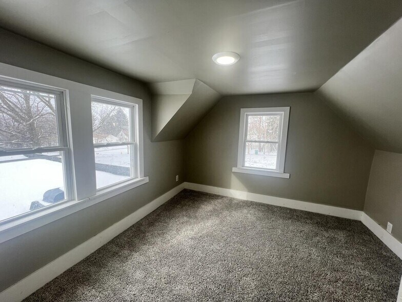 Building Photo - 1507 Tyler St