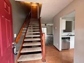 Building Photo - 2-Bedroom Unit in Blacklick