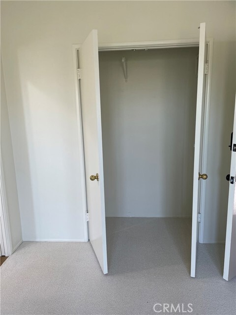 Building Photo - 332 Bluebird Canyon Dr