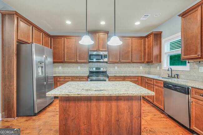 Building Photo - 133 Sea Shore Cir