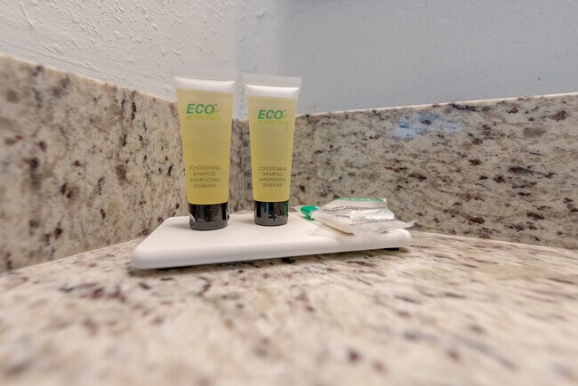 Building Photo - 2627 Ambergate Rd