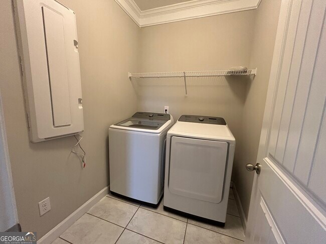 Building Photo - 2940 Furlong Ct