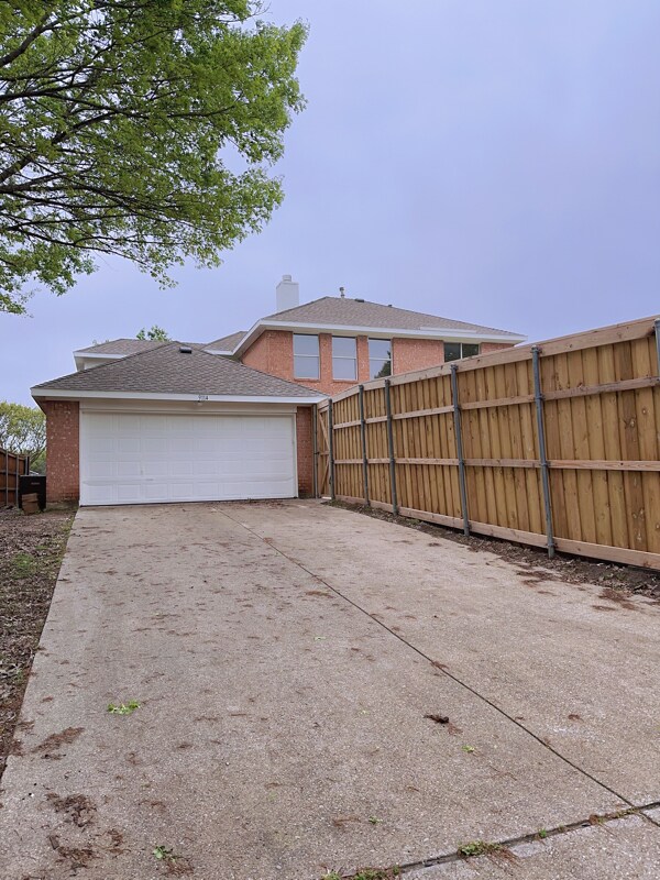 Building Photo - 9114 Woodlake Dr