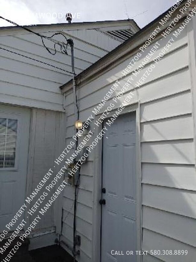 Building Photo - 65 Elmwood Ave