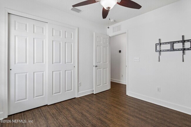 Building Photo - 15929 Hutton Ln