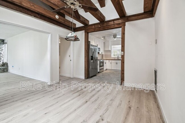 Building Photo - 43 Aegean Ave