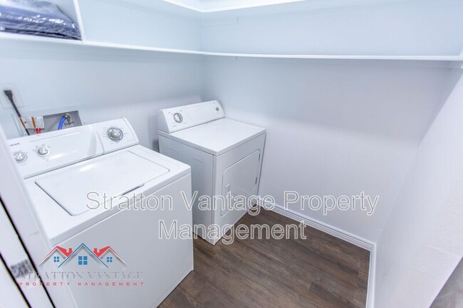 Building Photo - 4935 N 43rd St