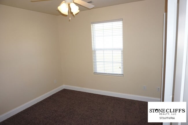 Building Photo - 310 Rylee Cir