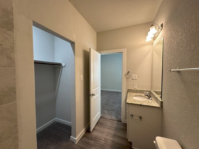 Building Photo - 13347 Rowdy Cv