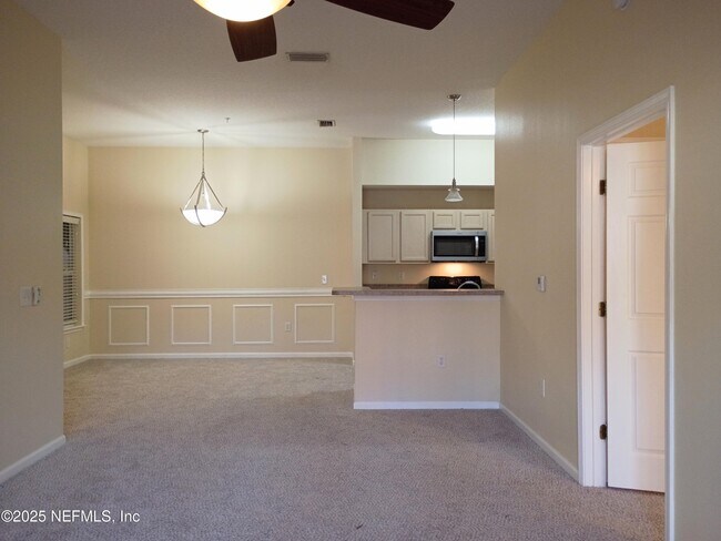 Building Photo - 6106 Maggies Cir