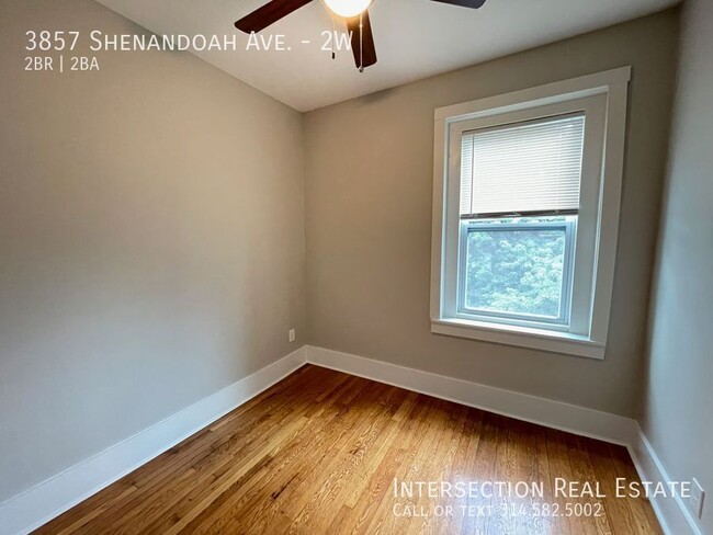 Building Photo - Beautifully Updated 2bd/1.5ba Apartment in...