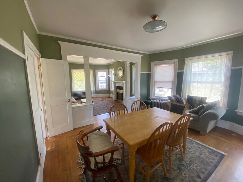 Building Photo - 86 Hilltop Ave