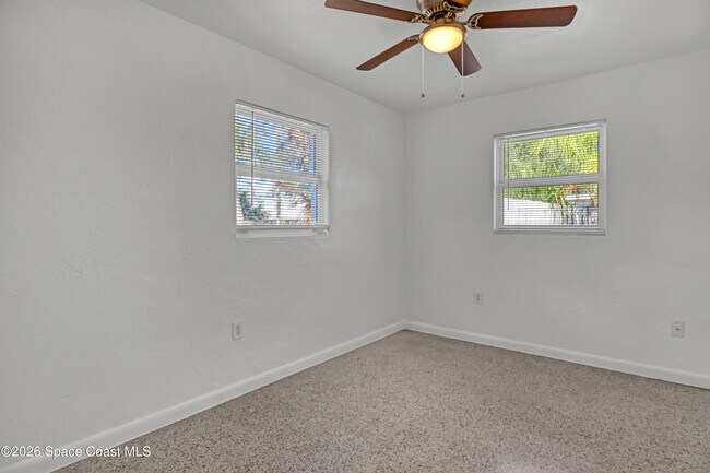 Building Photo - 4430 Barnsdale Dr