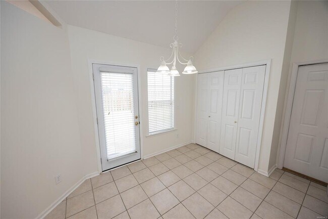 Building Photo - 8824 Stoneridge Pl