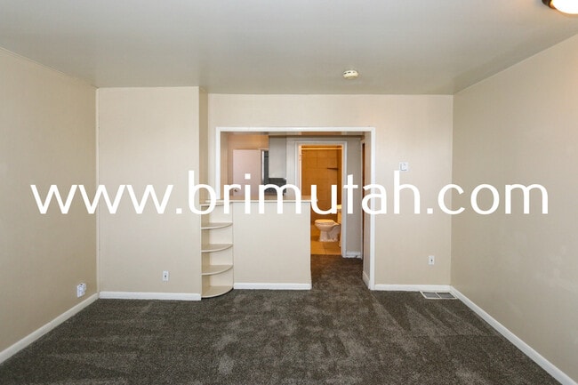 Building Photo - 1261-1267-1267 Alameda Ave