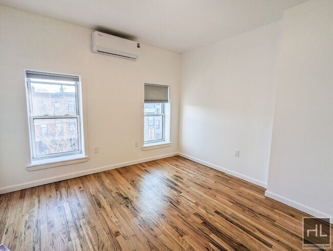 Building Photo - WASHINGTON AVENUE