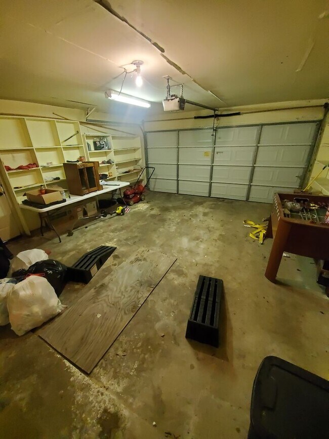 Building Photo - 3/2 in Southwood Valley