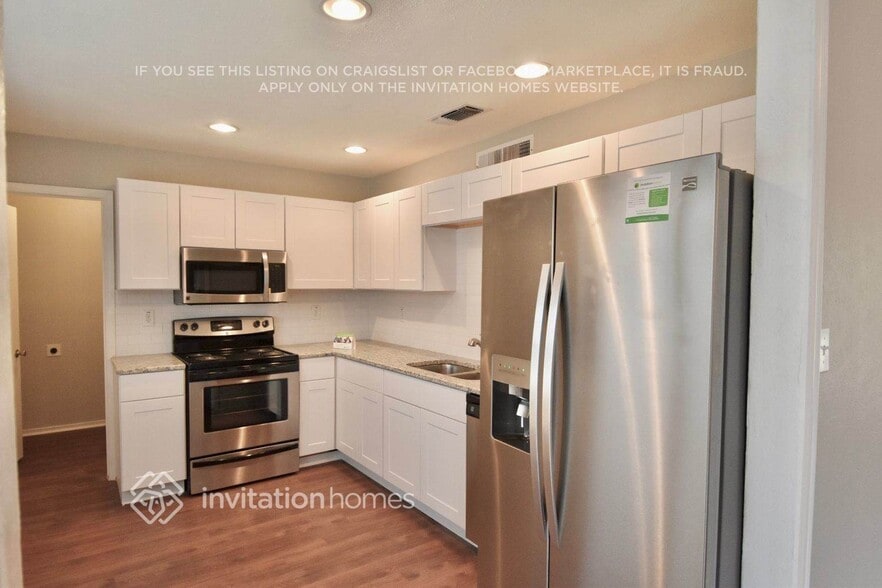 Building Photo - 4732 Scots Briar Ln