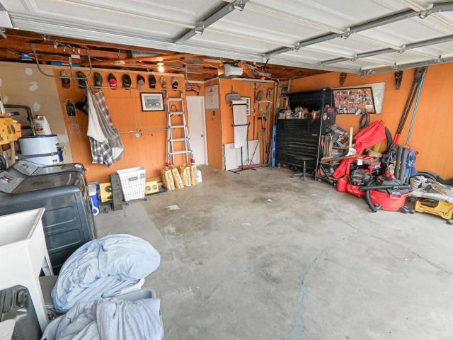 Building Photo - 631 Rosalie Way