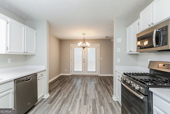 Building Photo - 2600 Trotters Walk Trail