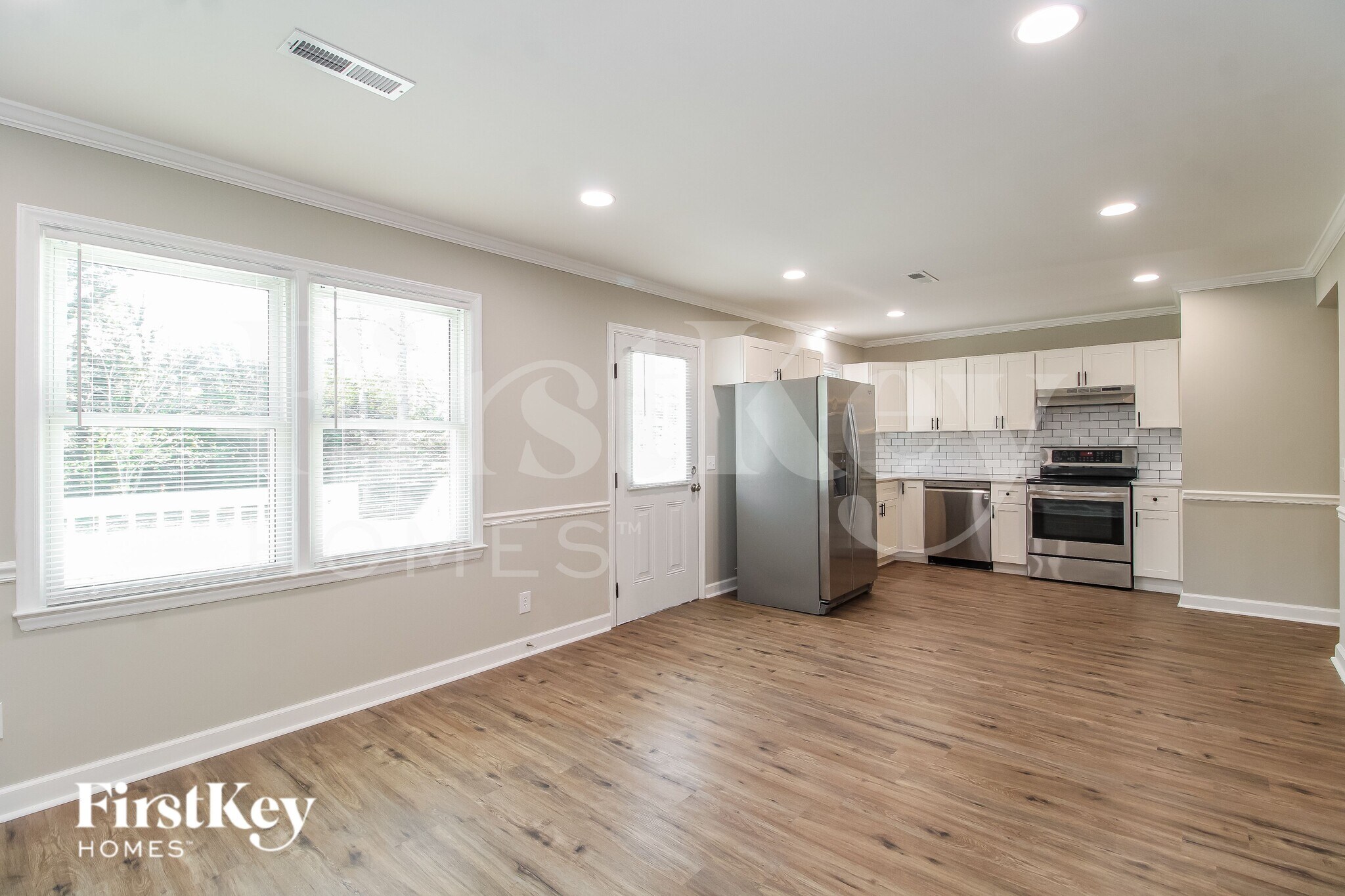 Building Photo - 2026 Storm Canyon Rd