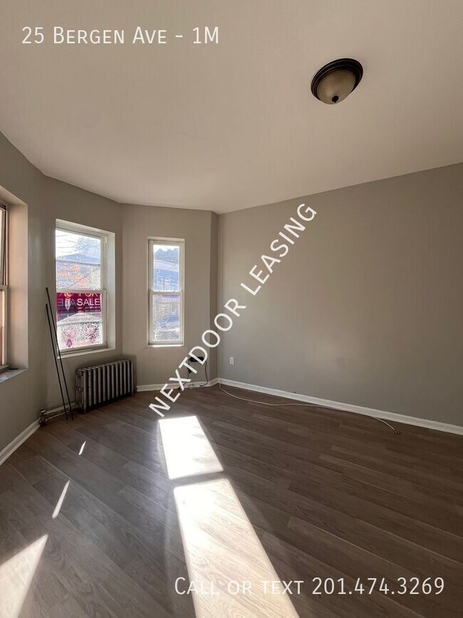 Building Photo - 25 Bergen Ave